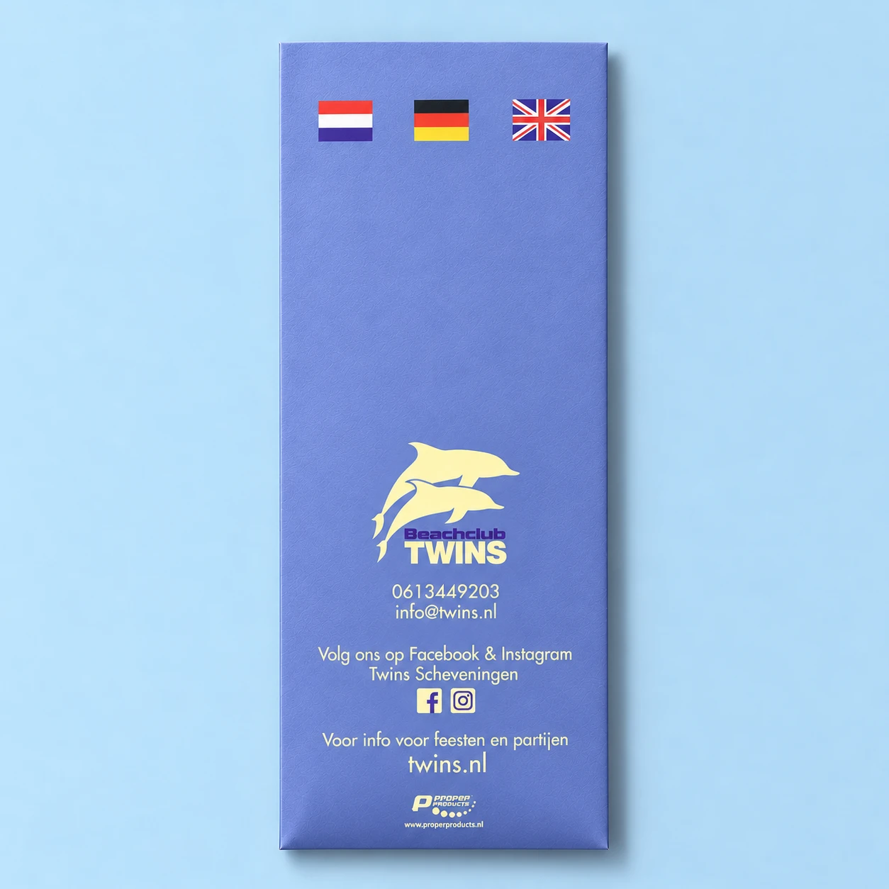 Beachclub Twins · Funda para cubiertos · reverso · Datos de contacto y redes sociales